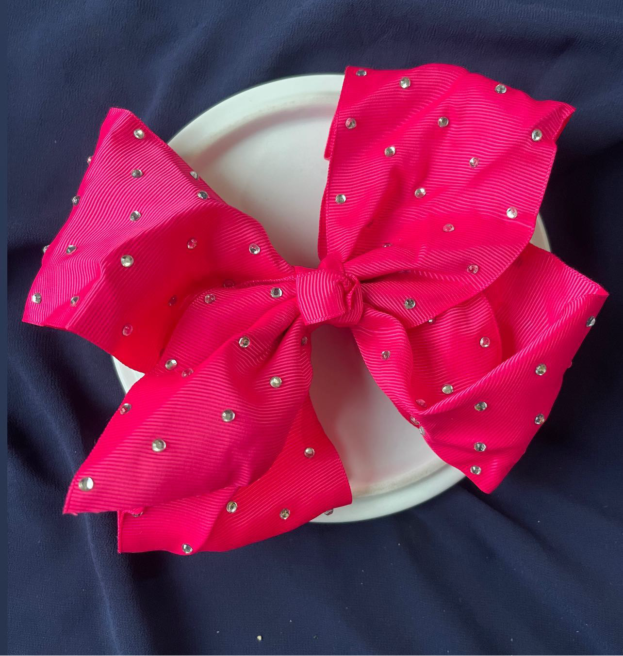 SHEIN-Rhinestone Studded Detailed Large Bow Decor