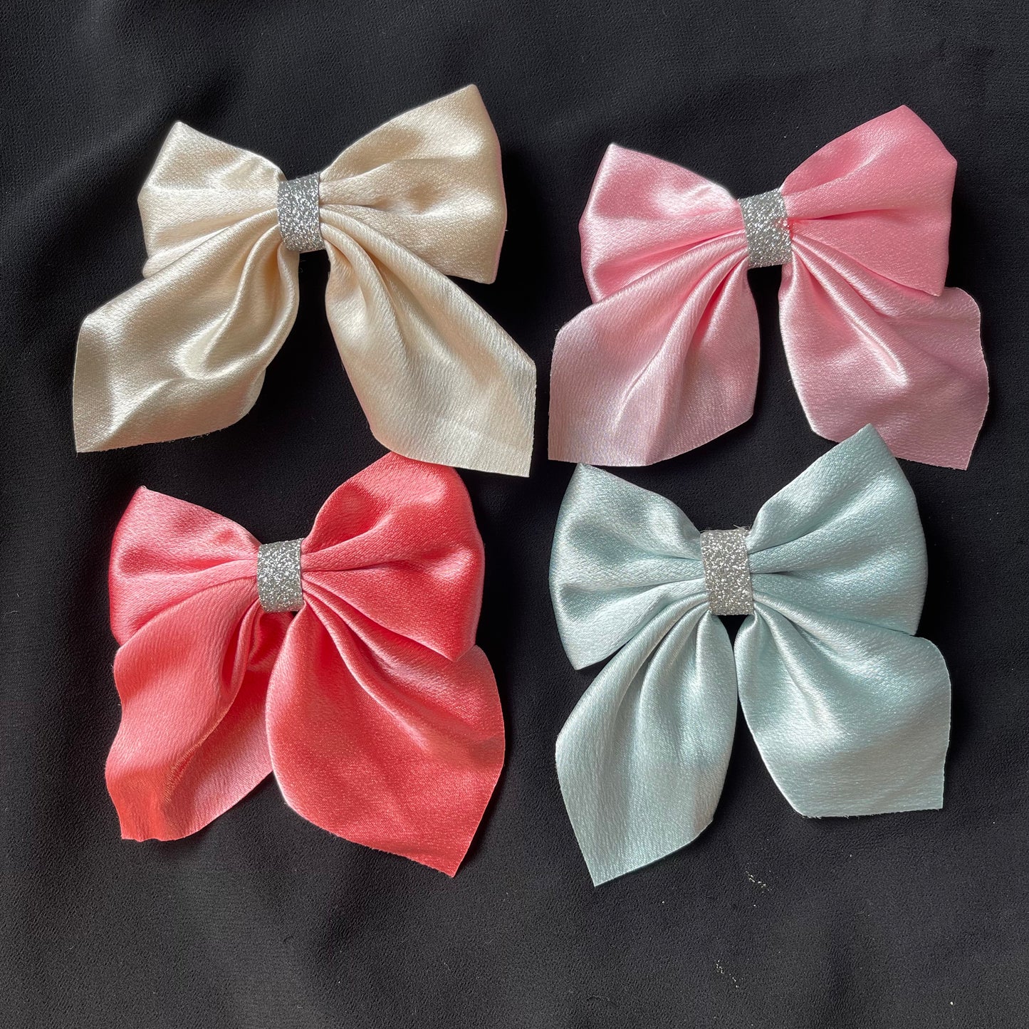 Silk bows