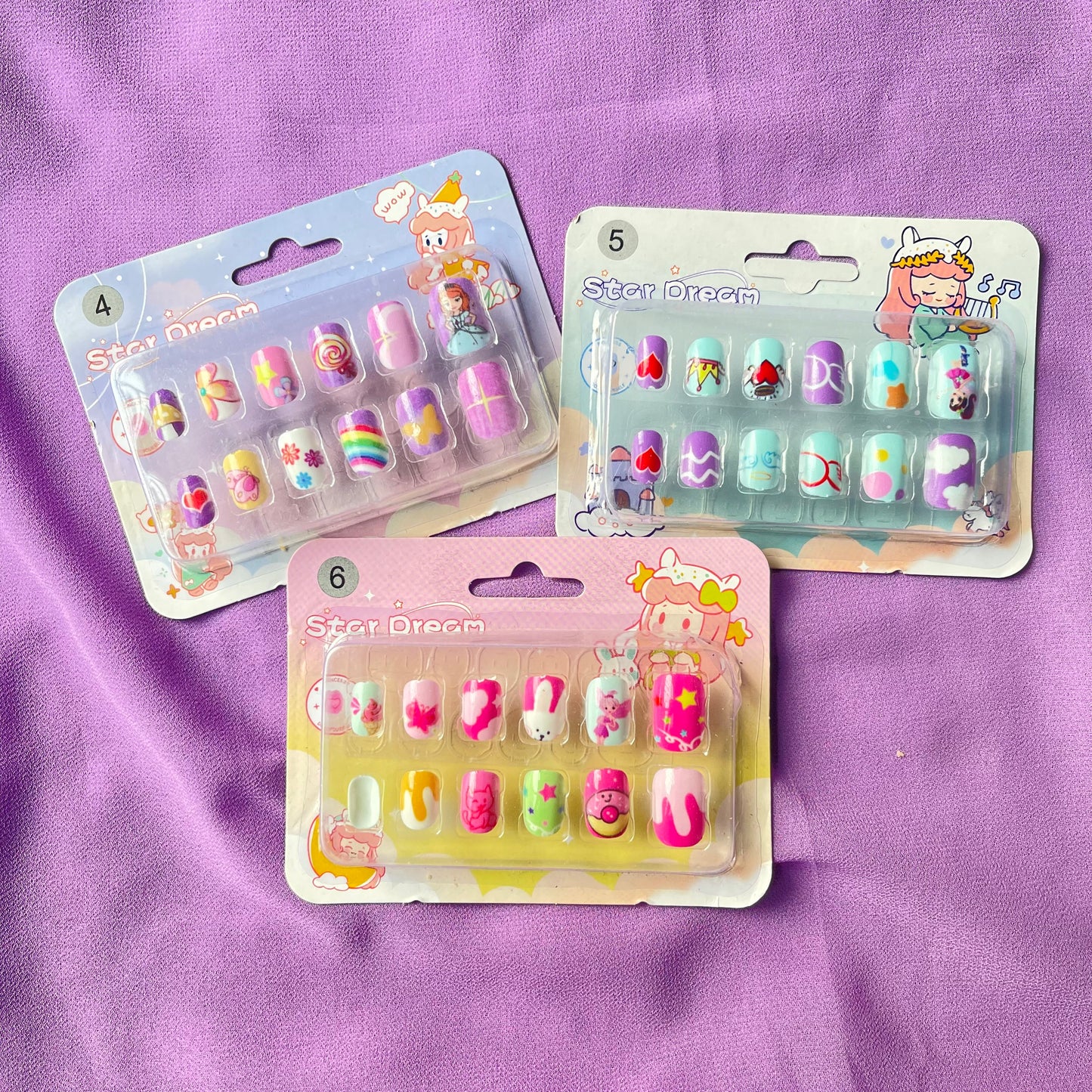 Pack of 12 nails( with 12 adhesive tabs)🔥