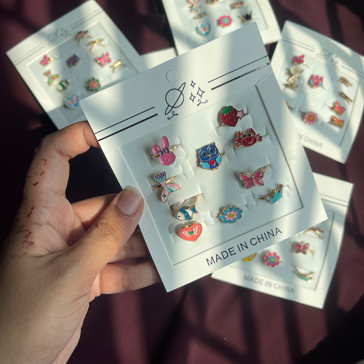 Metallic adjustable random kiddy character rings 10pc pack 🔥