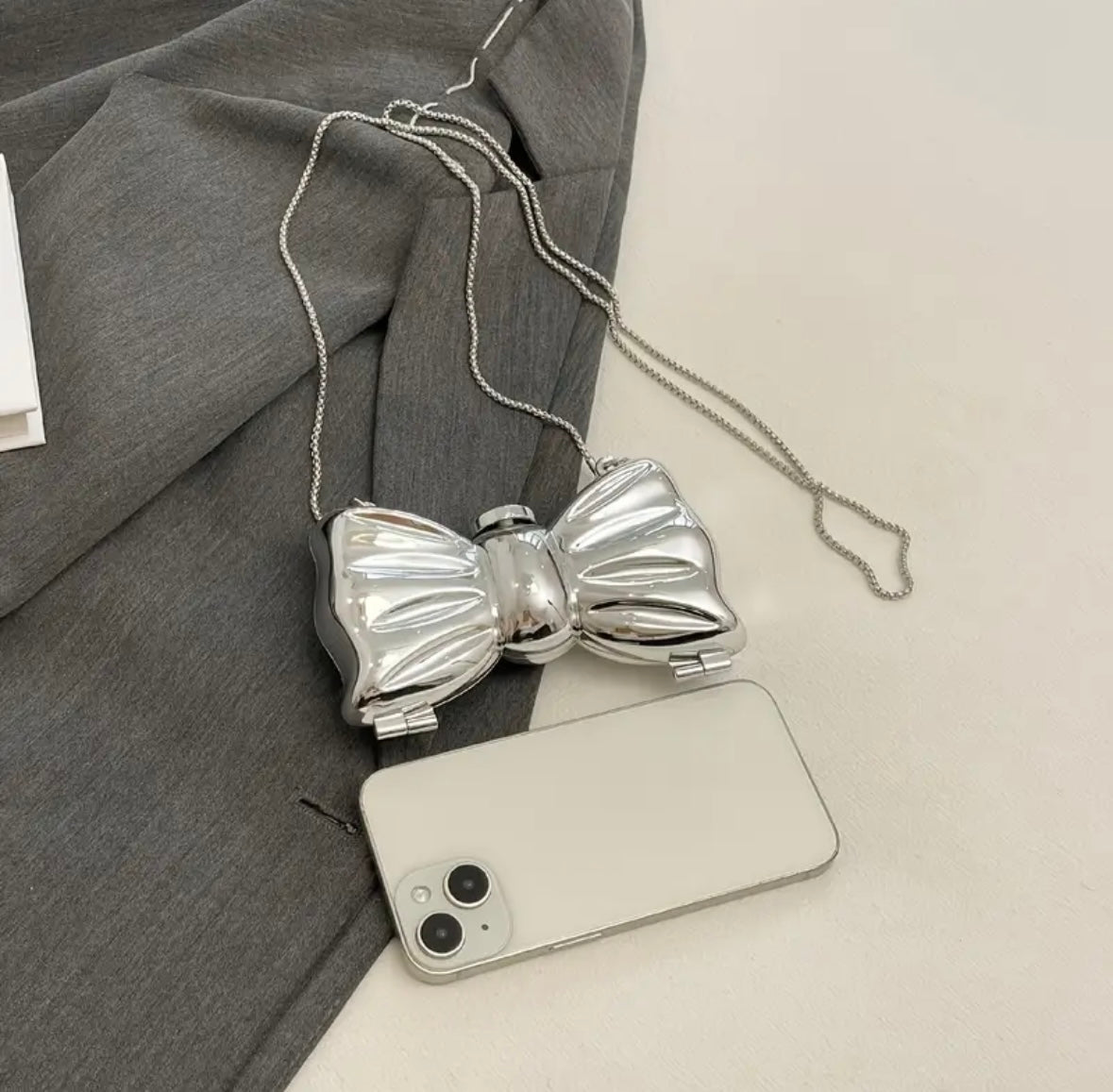 Acrylic GOLD BOW Mini Bag🔥