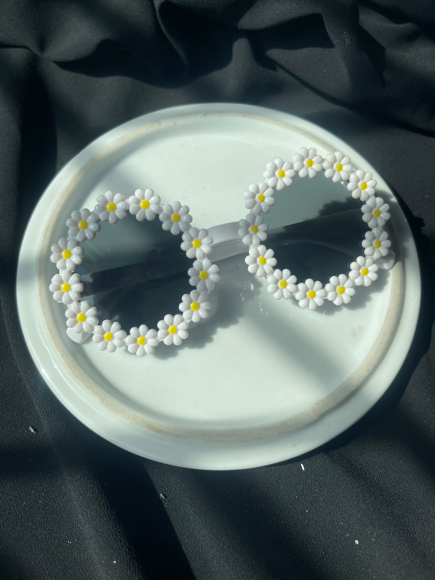 Daisy 🌼 Rimmed Sunnies🔥