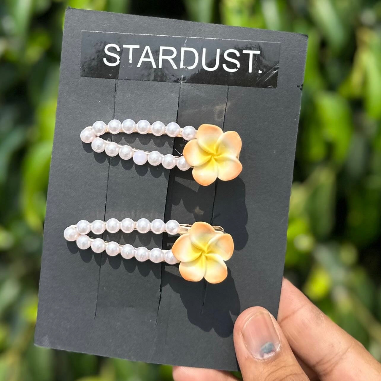 Hawwaian Flower pearl barettes