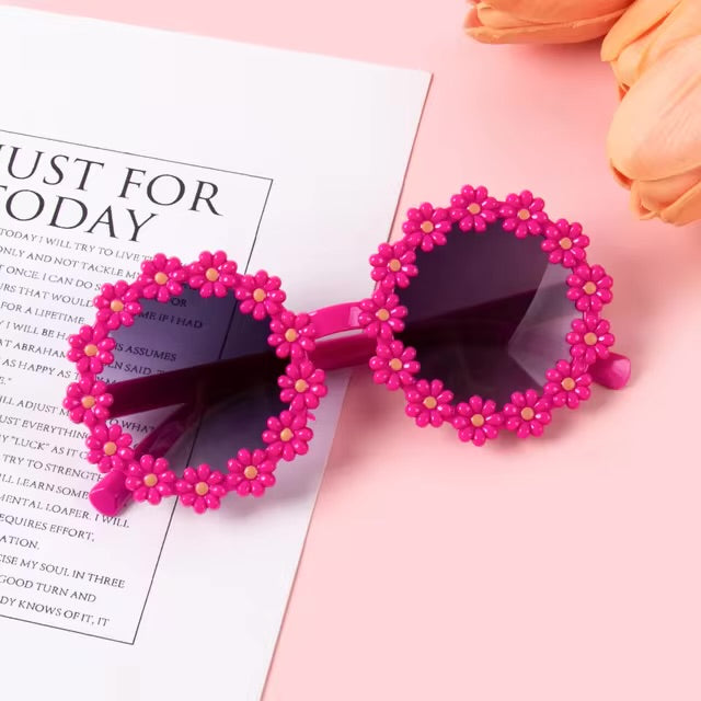 Daisy 🌼 Rimmed Sunnies🔥