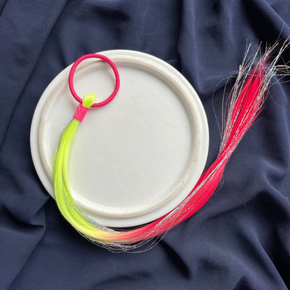 Tricolour hairtie extension