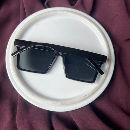 Rectamgular gender neutral Sunnies