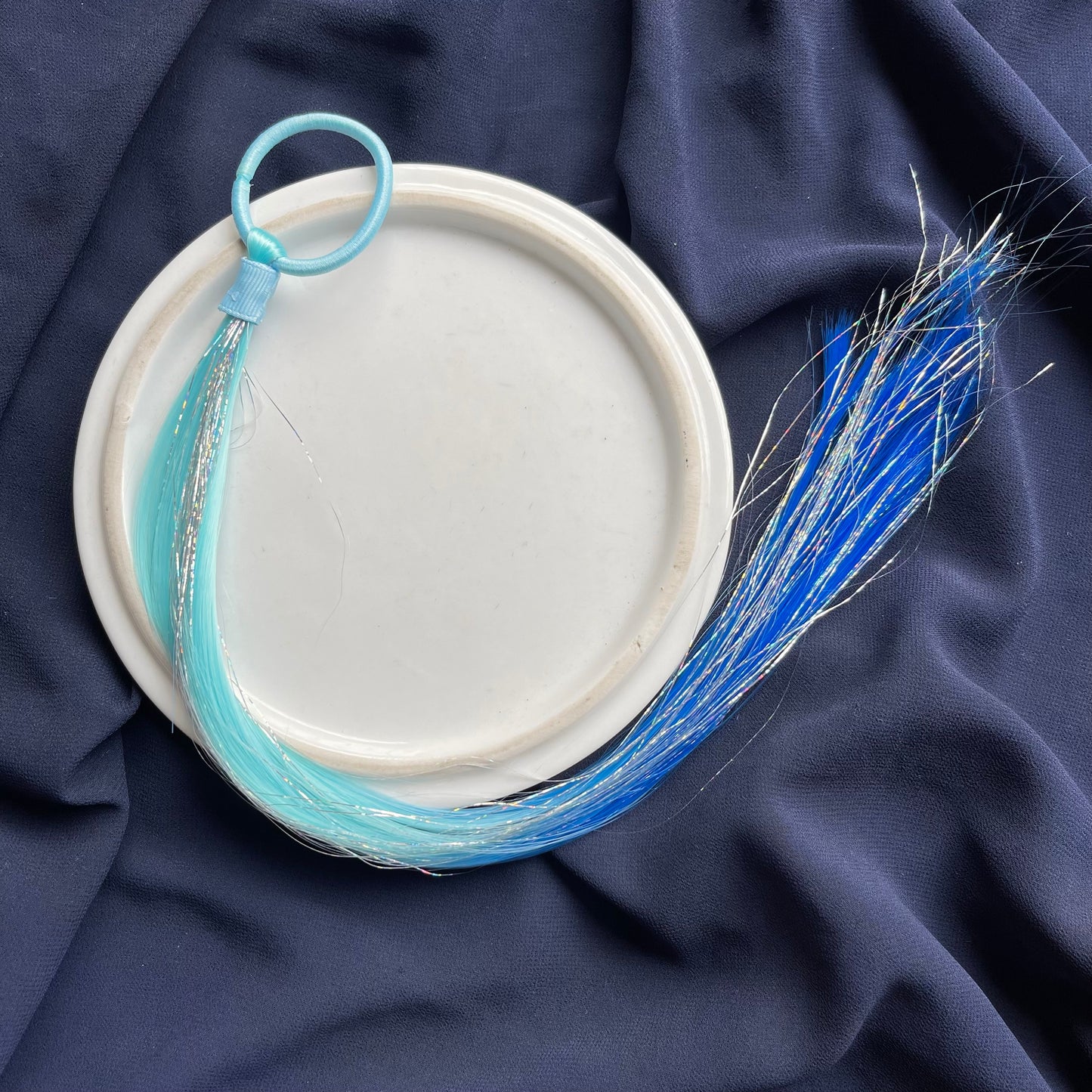 Tricolour hairtie extension
