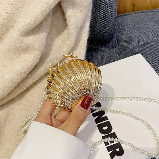 Mini Metallic Seashell Bag (with advance payment only)