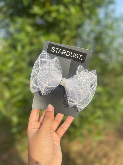 3D net bow with butterfly detailing