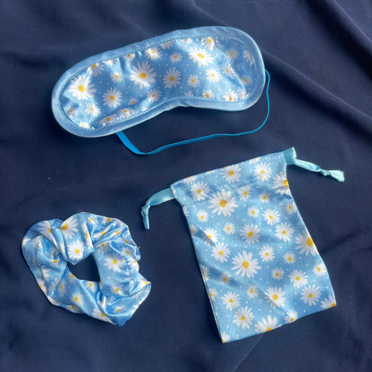 Favour pack daisy printed silk eyemask+ scrunchie+pouch