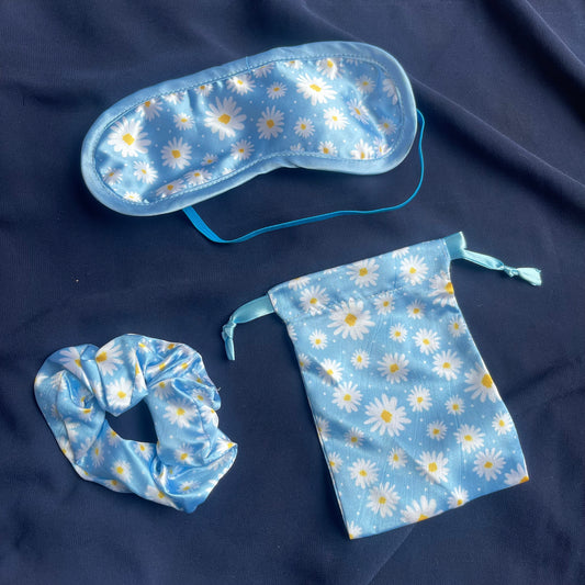 Favour pack daisy printed silk eyemask+ scrunchie+pouch