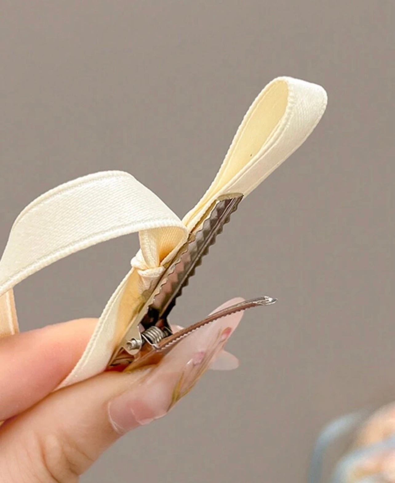 Long Ribbon Bows (4pc pack)