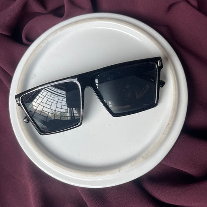 Rectamgular gender neutral Sunnies