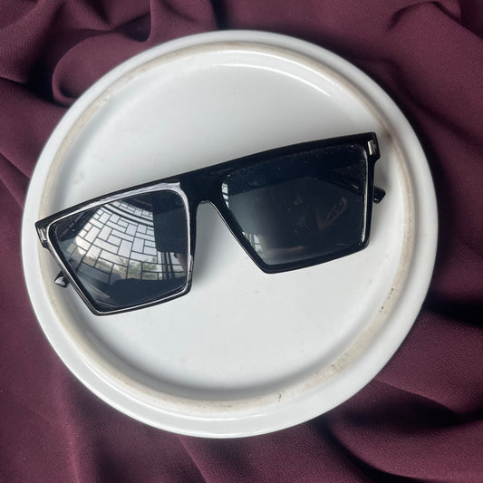 Rectamgular gender neutral Sunnies