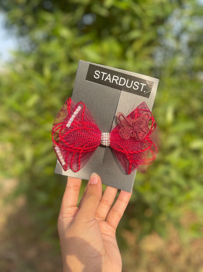 3D net bow with butterfly detailing