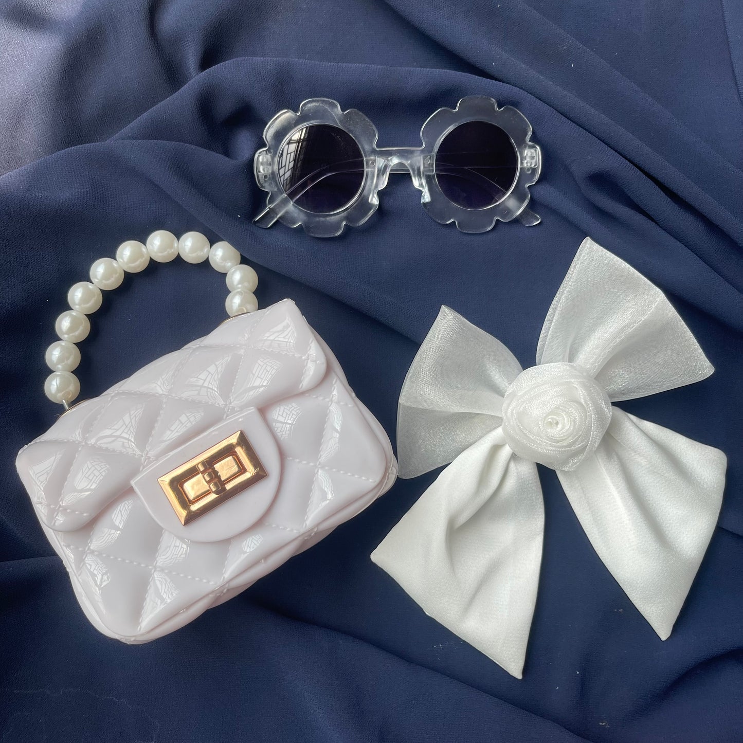 White Bundle