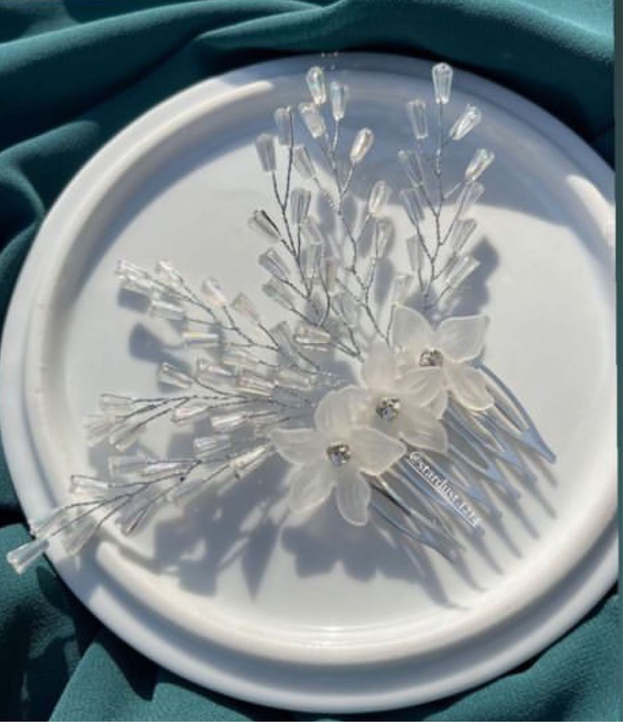 Frosted Flower Crystal Comb Clip