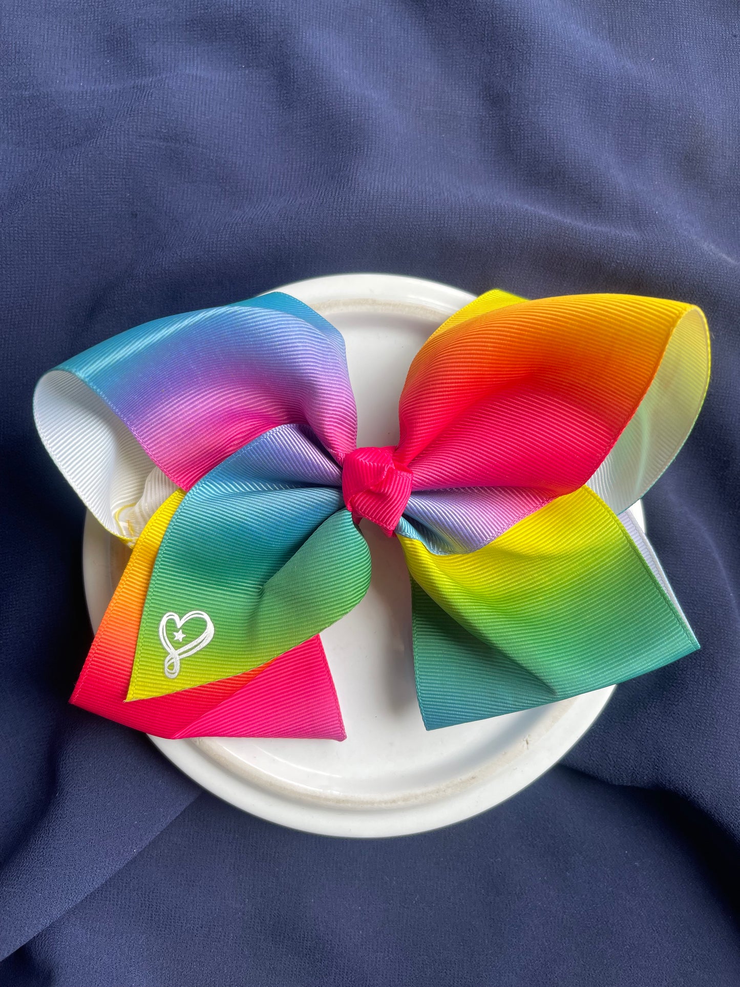 Rainbow shaded jojo siwa bow