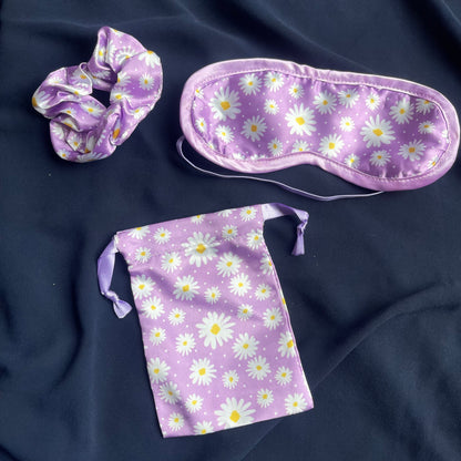 Favour pack daisy printed silk eyemask+ scrunchie+pouch