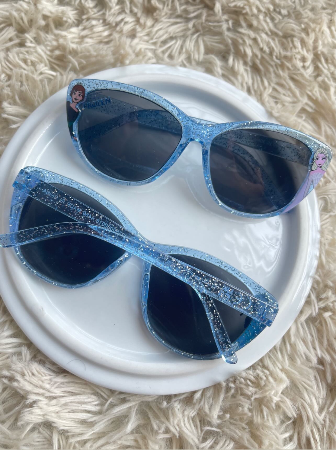 Blue Glittered FROZEN Sunnies A.