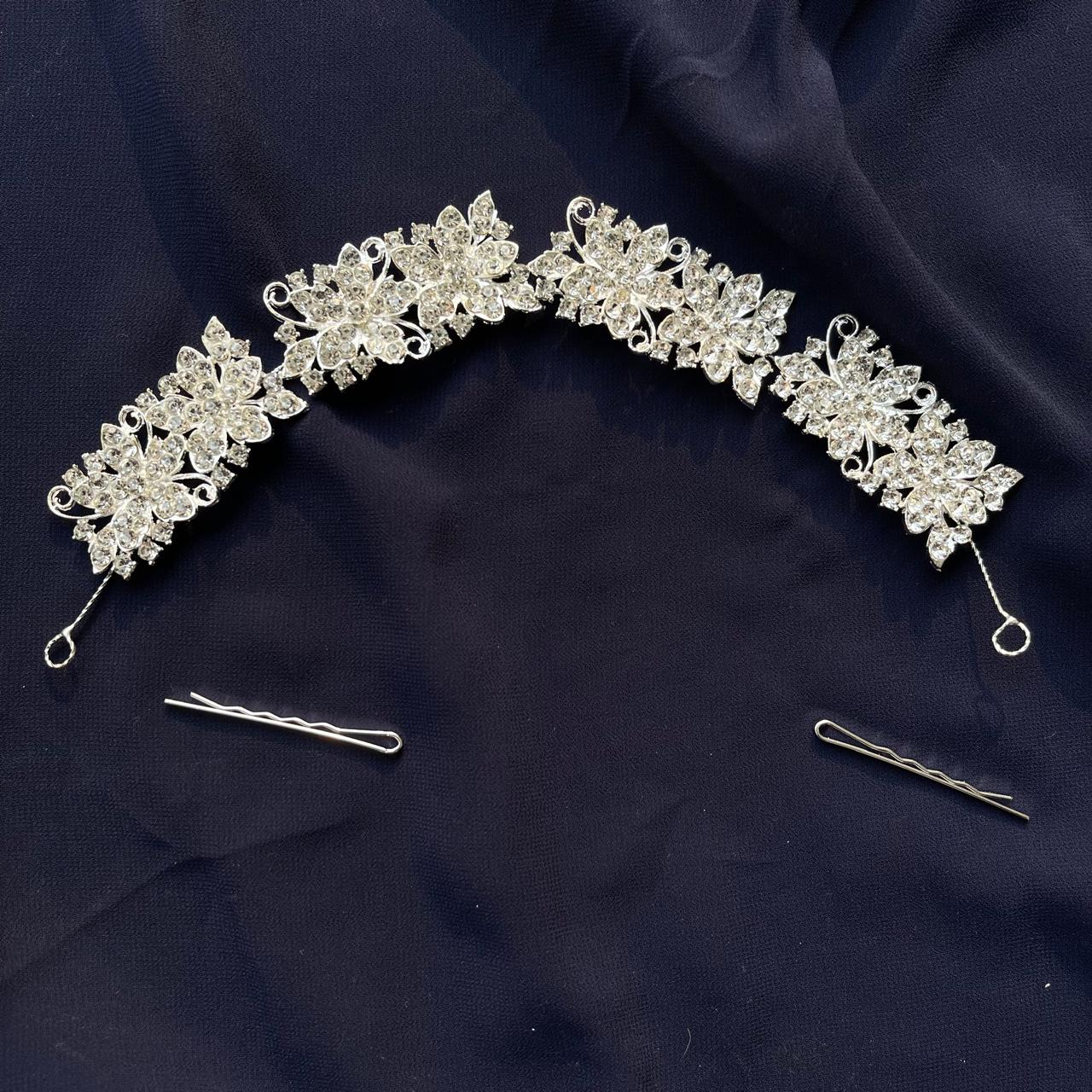 Rhinestone Studded Metallic Headpiece🔥