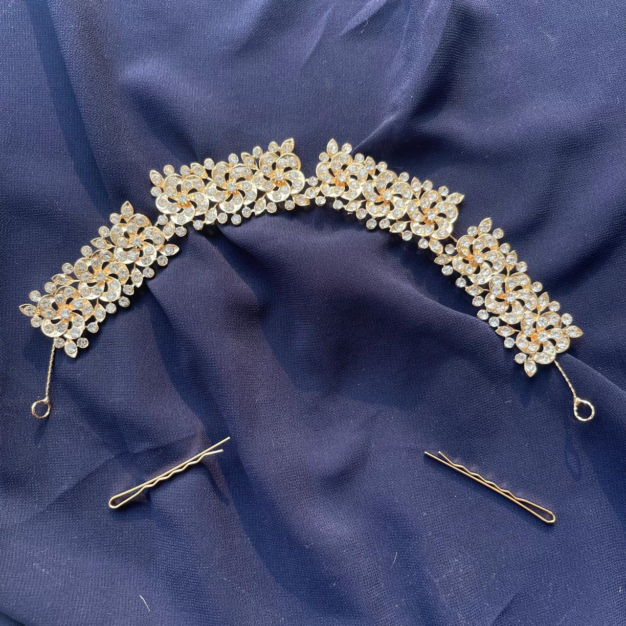 Rhinestone Studded Metallic Headpiece🔥